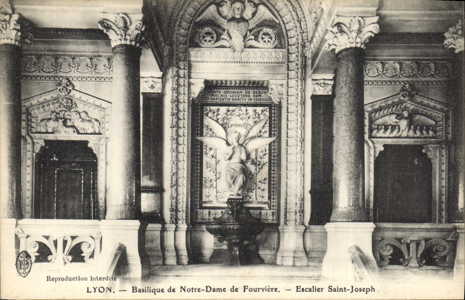 CPA Lyon Basilique de Notre Dame de Fourviere Escalier Saint Joseph 