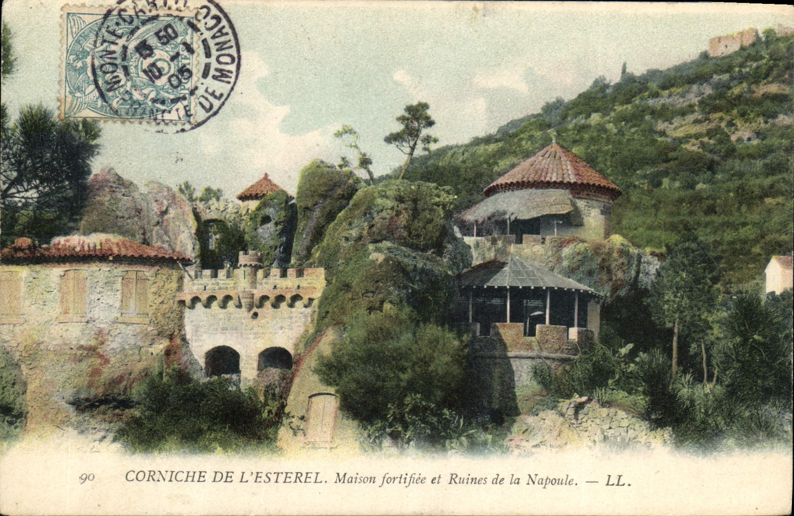 CPA Corniche de L'Esterel Maison fortifee et Ruines de la Napoule 