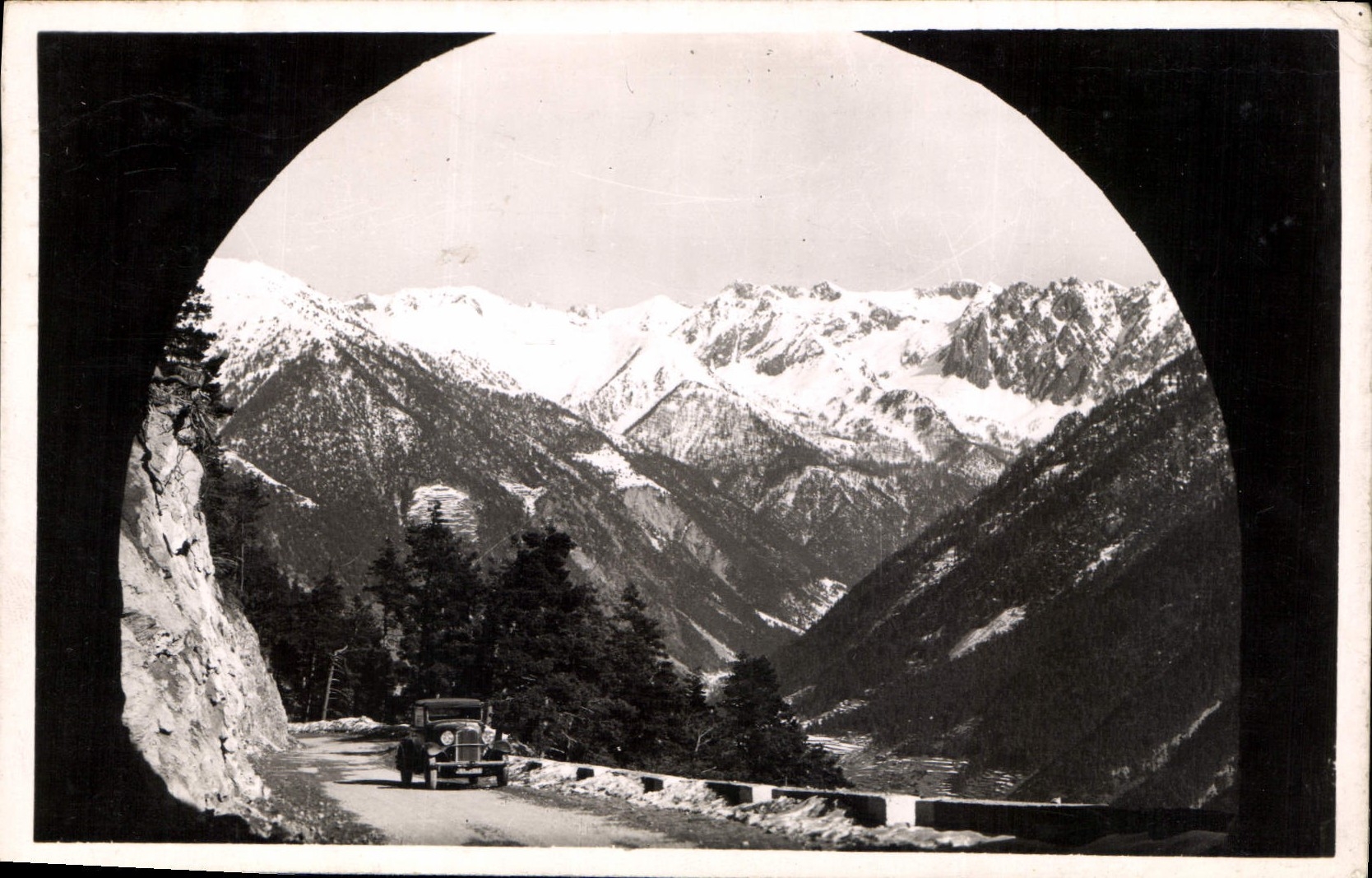 Route de la Colmiane — Vue du tunnel — St-Martin-Vésubie, Alpes