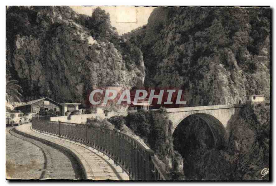 CPA Menton Frontiere franco italienne Le Pont St Louis 