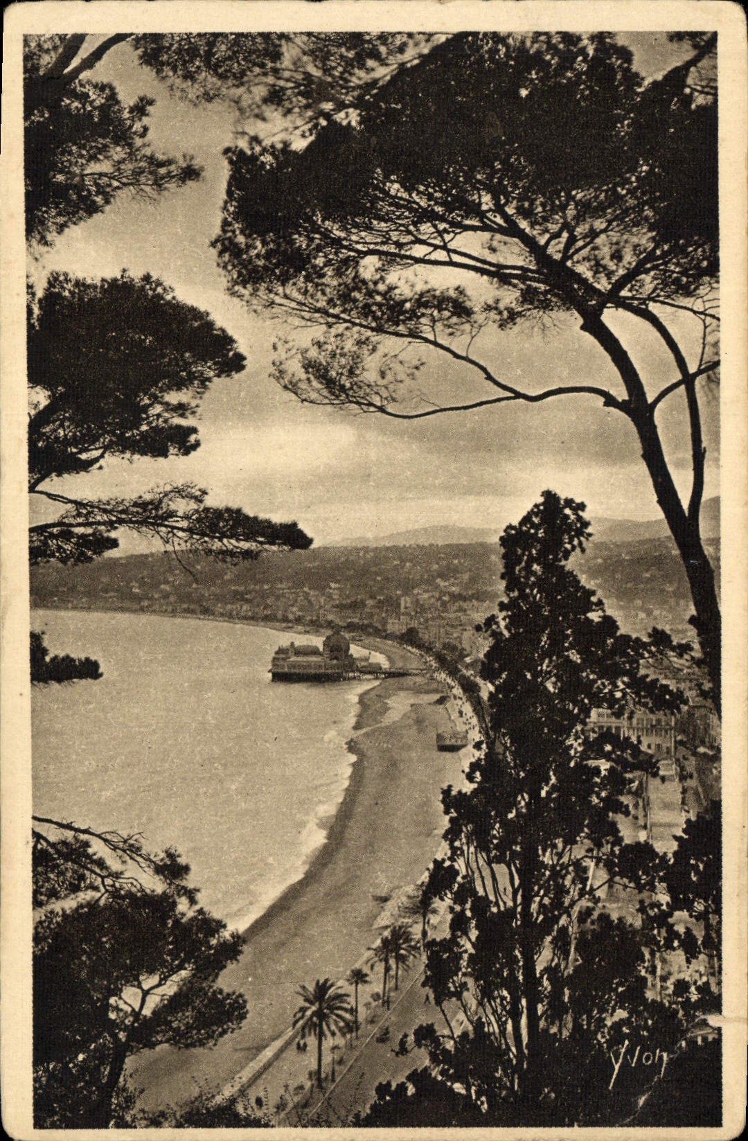 CPA Nice Alpes Maritimes Panorama pris du Chateau 