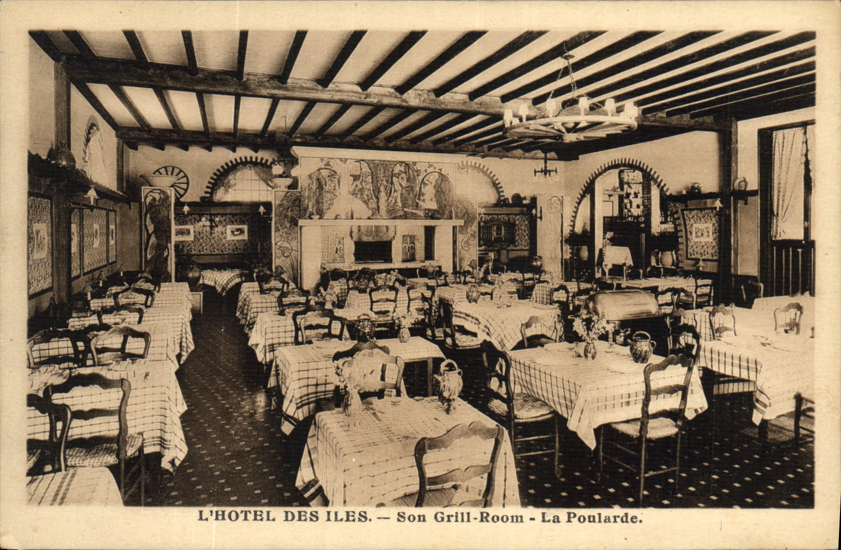 CPA L'Hotel des Iles Son Grill Room La Poularde 