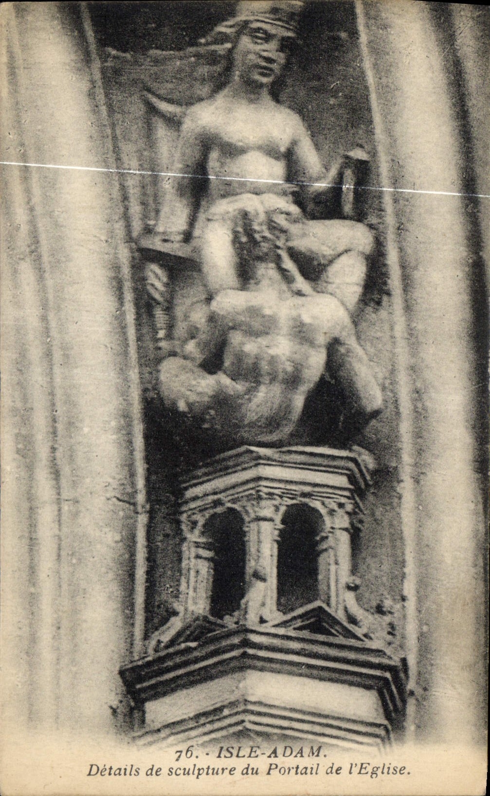 Détails de sculpture du Portail de l'Église — Isle-Adam — n°76