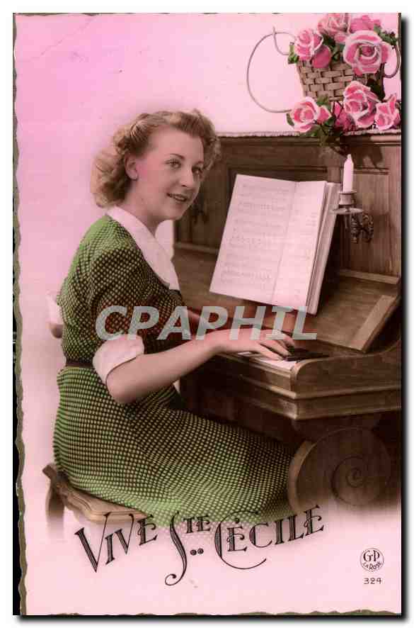 CPA Vive Ste Cecile  Femme Piano