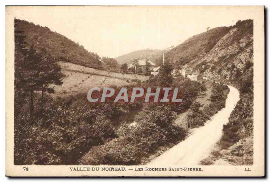 CPA Vallee du Noireau Les Rochers Saint Pierre 