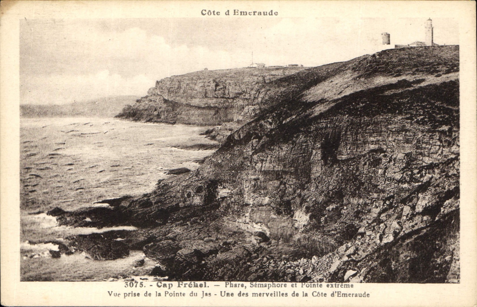 Cap Fréhel — Phare, Sémaphore et Pointe extrême — Côte d'Émeraude — n° 3075