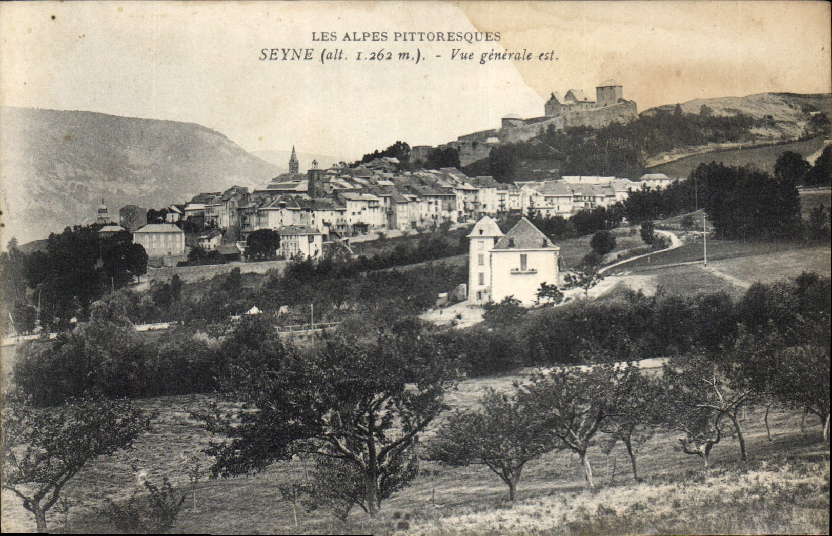 Seyne (alt. 1.262 m.) — Vue générale est. — Les Alpes pittoresques