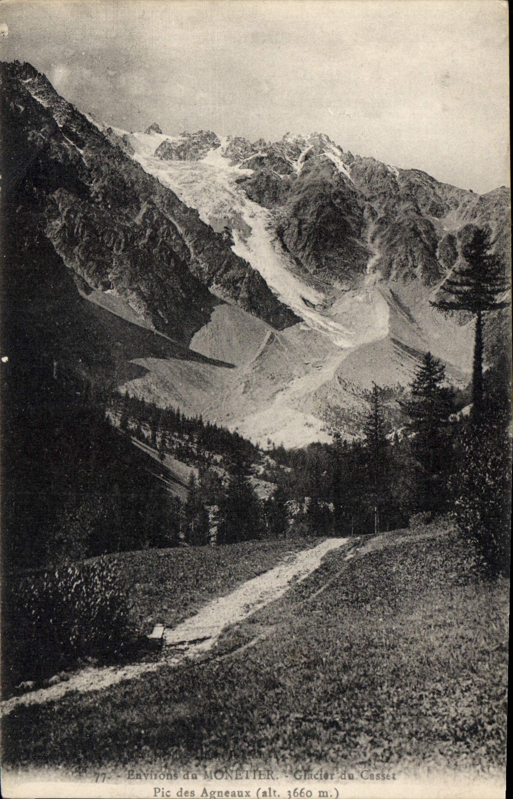 Environs du MONETIER — Glacier du Cassét, Pic des Agneau (alt. 3660 m.)