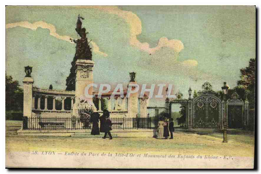 CPA Lyon Entree du Parc de la Tete d'Or Monument des enfants du Rhone 