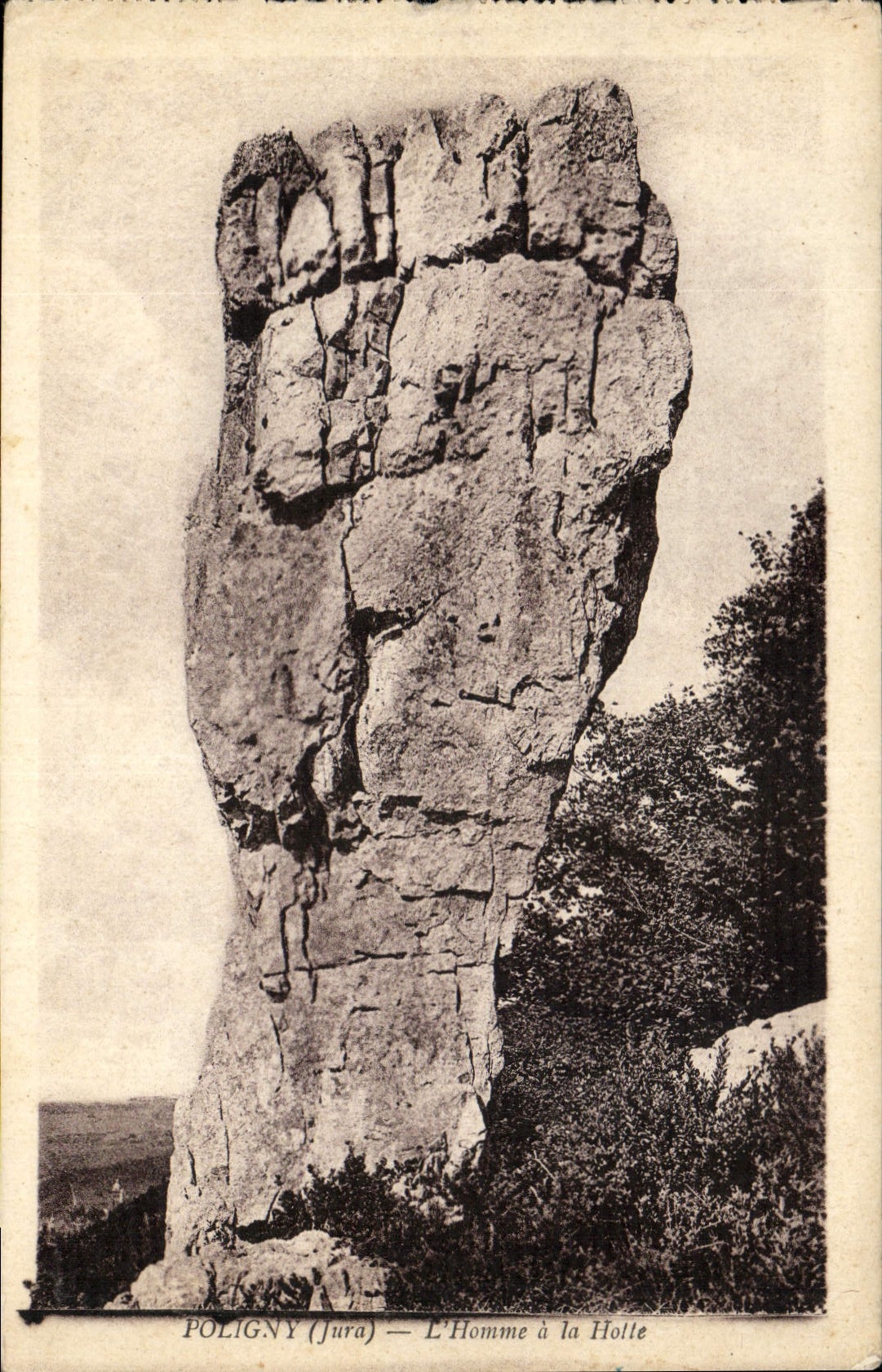 CPA Poligny Jura L'Homme a la Hotte 