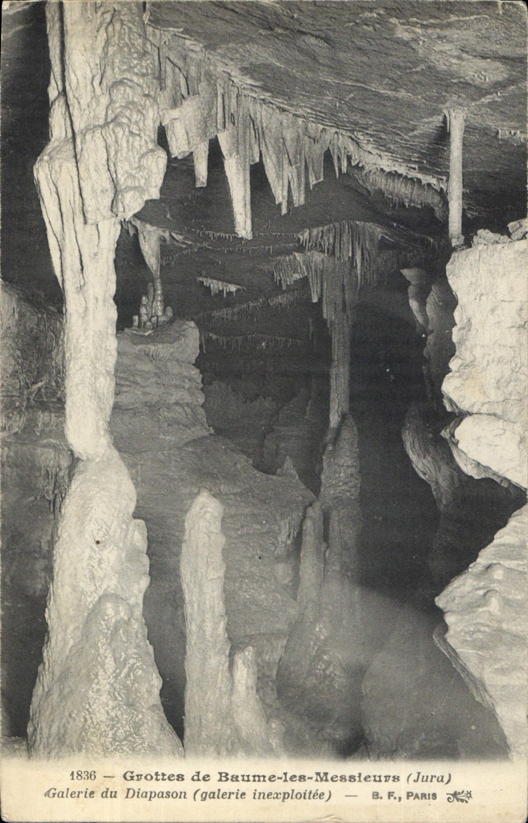 Grottes de Baume-les-Messieurs — Galerie du Diapason (galerie inexploitée) — B. F., Paris
