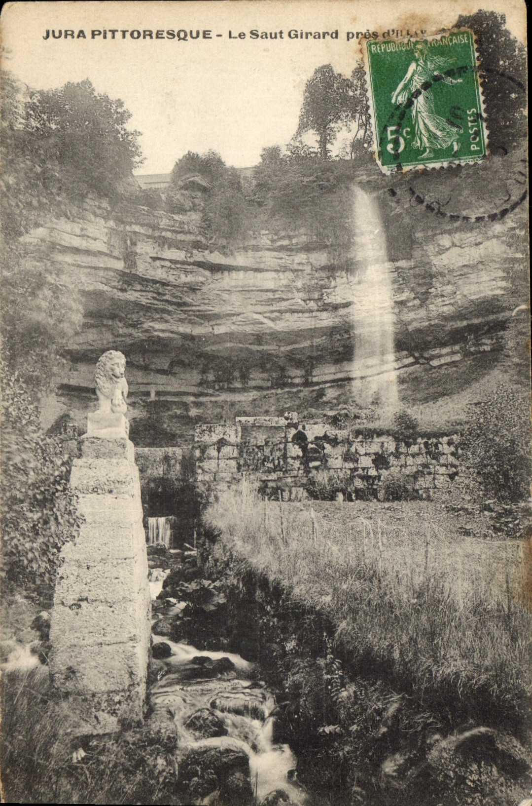 Le Saut Girard in der Nähe von Uriage — pittoreskes Jura — Verlag nicht sichtbar