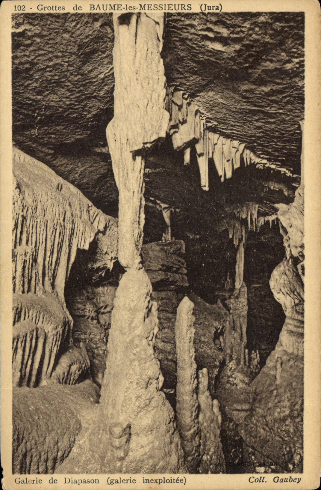 Grottes de BAUME-les-MESSIEURS (Jura) — Galerie de Diapason (galerie inexploitée) — Phot. Gaubey