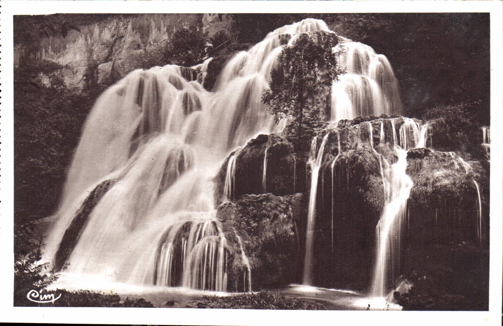 Cascade des Tufts — Grottes de Baume-les-Messieurs (Jura) — Hélio-Gravure Nacón, Nr. 205