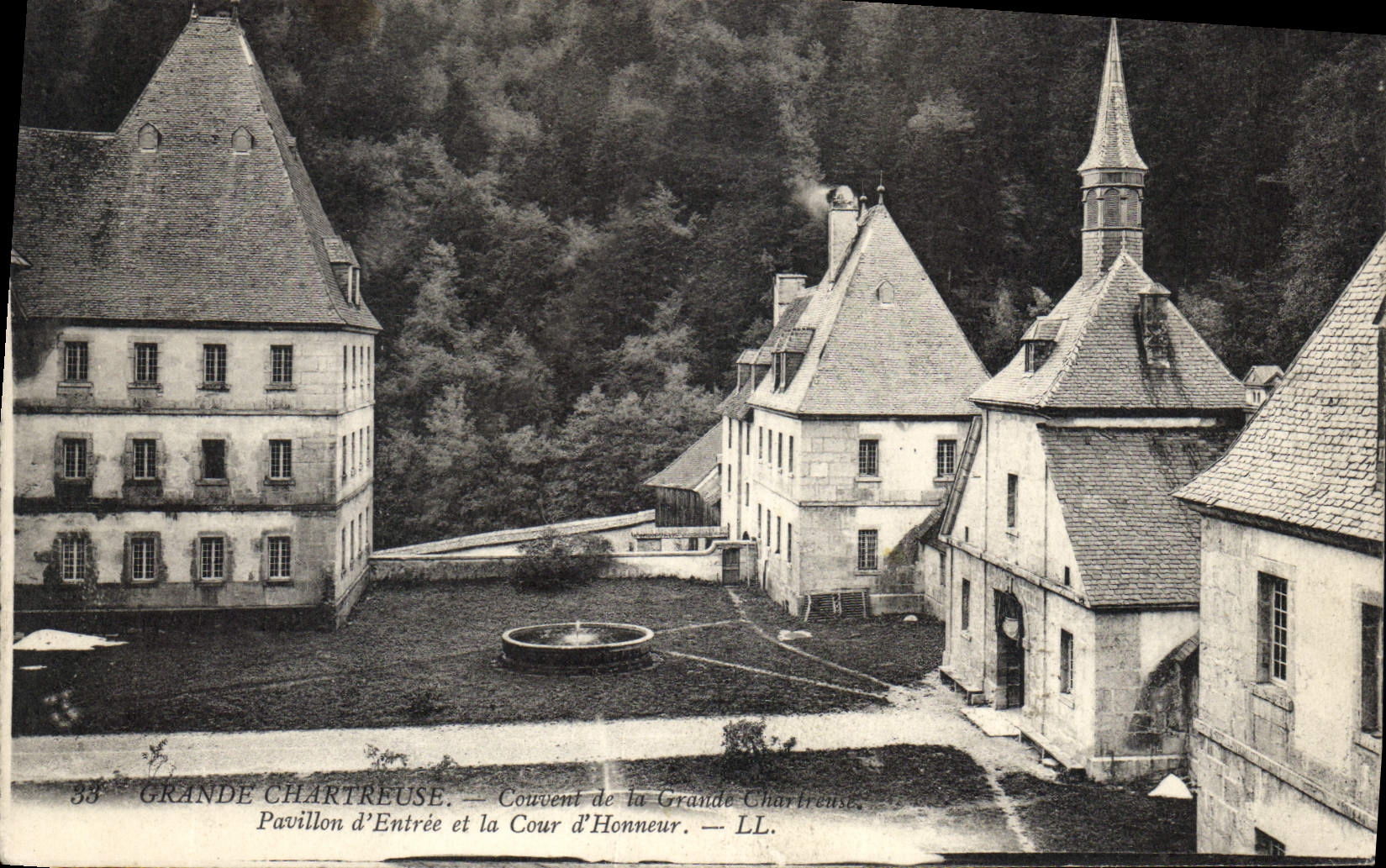 CPA Grande Chartreuse Couvent de la Grande Chartreuse Pavillon d'Entree et la Cour d'Honneur 