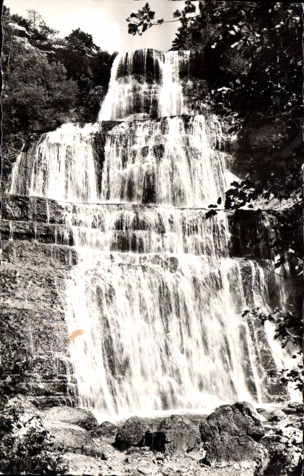 CPA La Franche Comte Pittoresques Cours l'Herisson Cascade en Eventail 