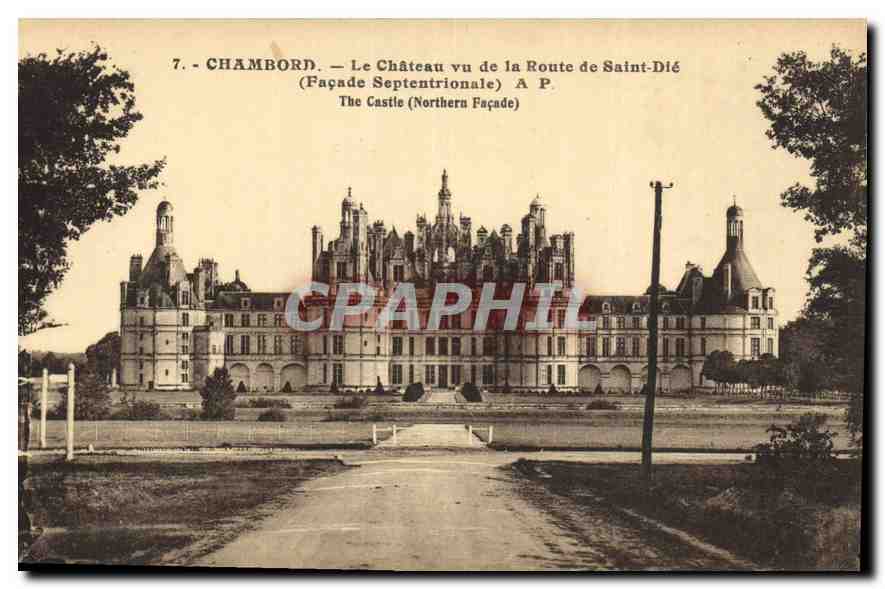 CPA Chambord le Chateau vu de la Route de Saint Die Facade Septentrionale 
