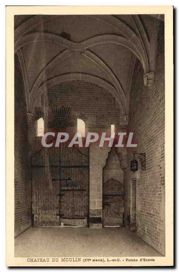 Château du Moulin (XVe siècle), L.-st-O. - Porche d'Entrée