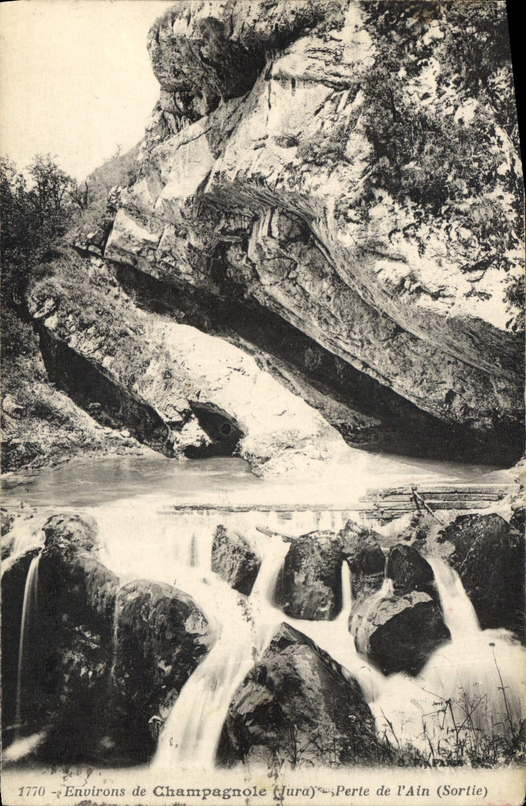 CPA Environs de Champagnole Jura Perie de l'Ain Sortie 