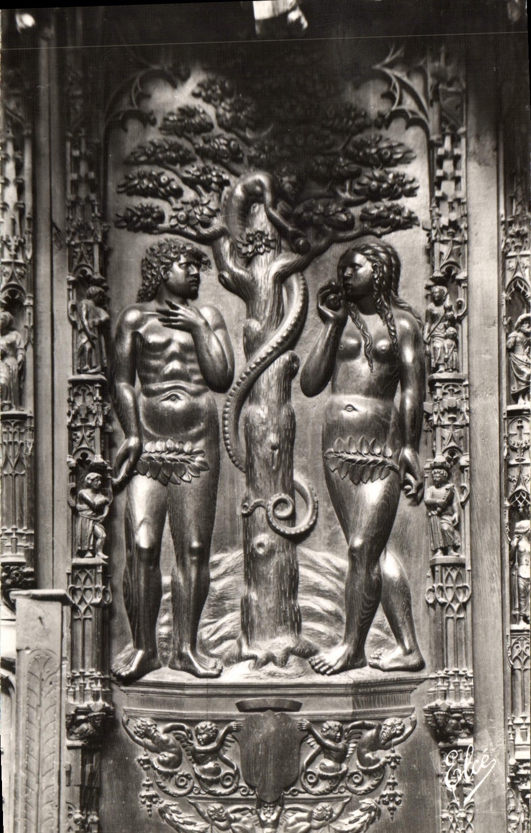 Adam et Ève au Paradis Terrestre — La Cathédrale d'Auch (Gers) — L. Chatagneau, série 2.920
