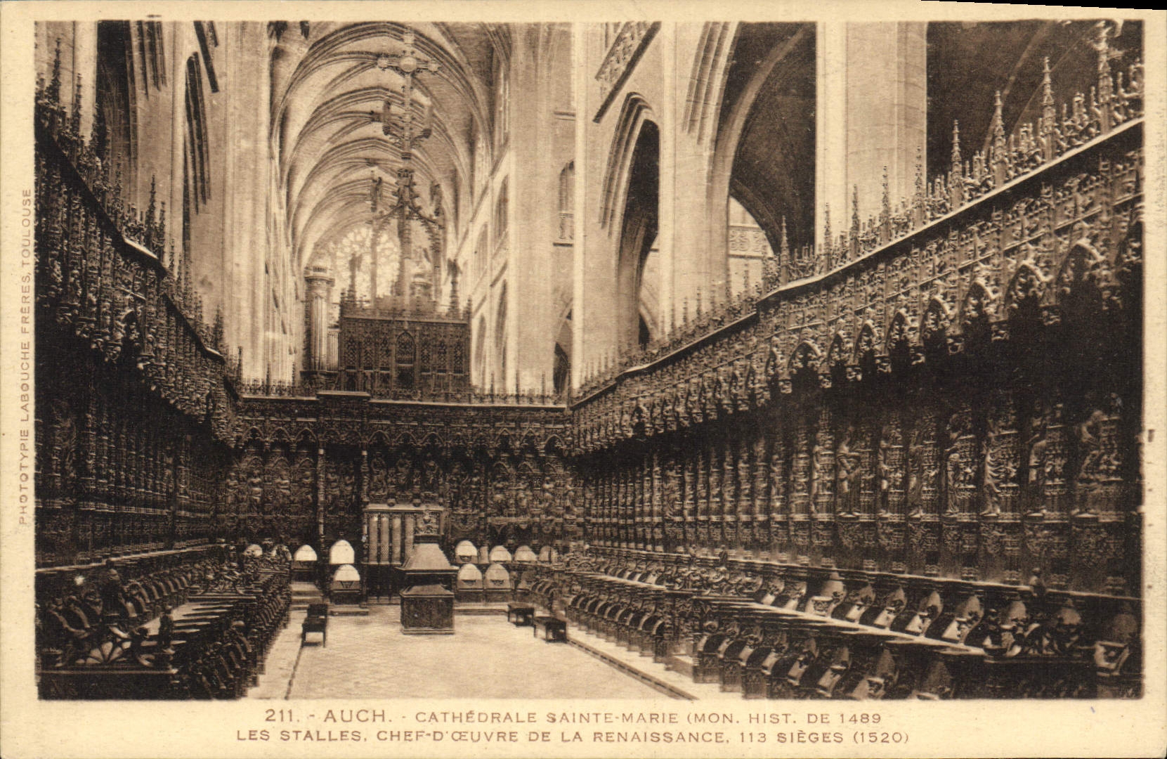 Auch - Cathédrale Sainte-Marie (Mon. Hist. de 1489) - Les stalles, chef-d'œuvre de la Renaissance, 113 sièges (1520)