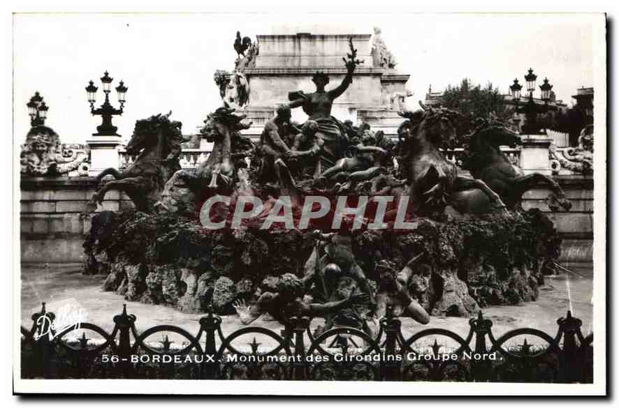CPA Bordeaux Monument des Girondins Groupe Nord 