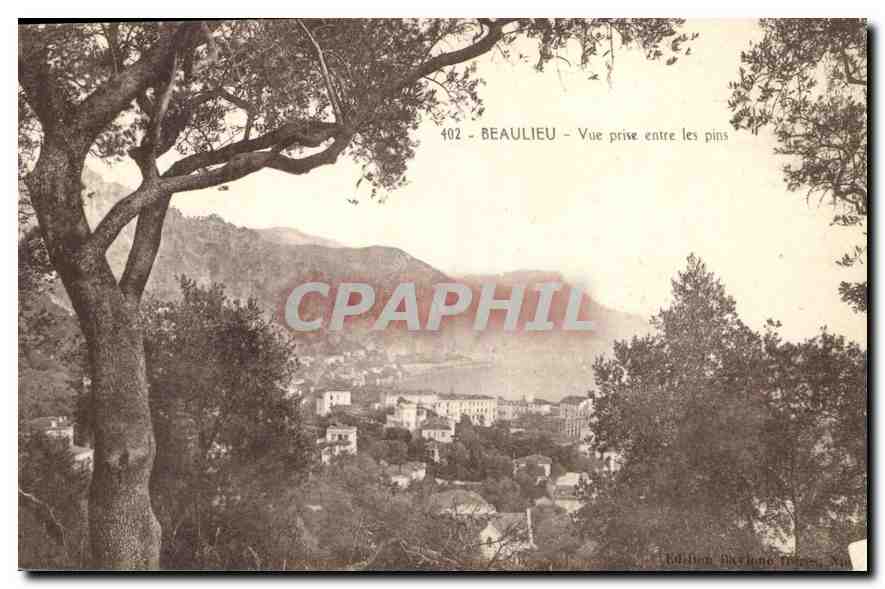 CPA Beaulieu Vue prise entre les pins 