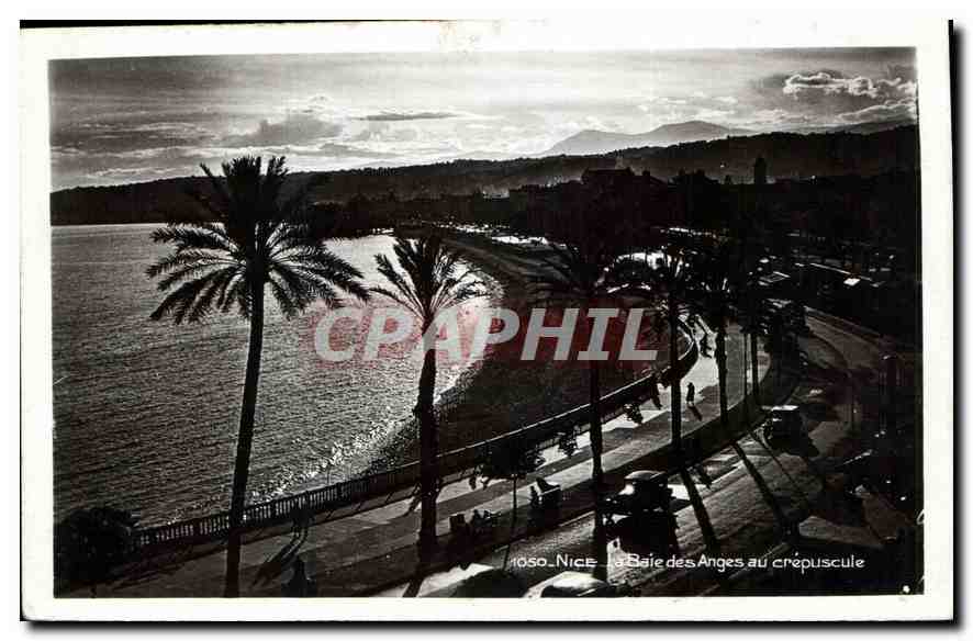 CPA Nice a Baie des Anges au crepuscule 