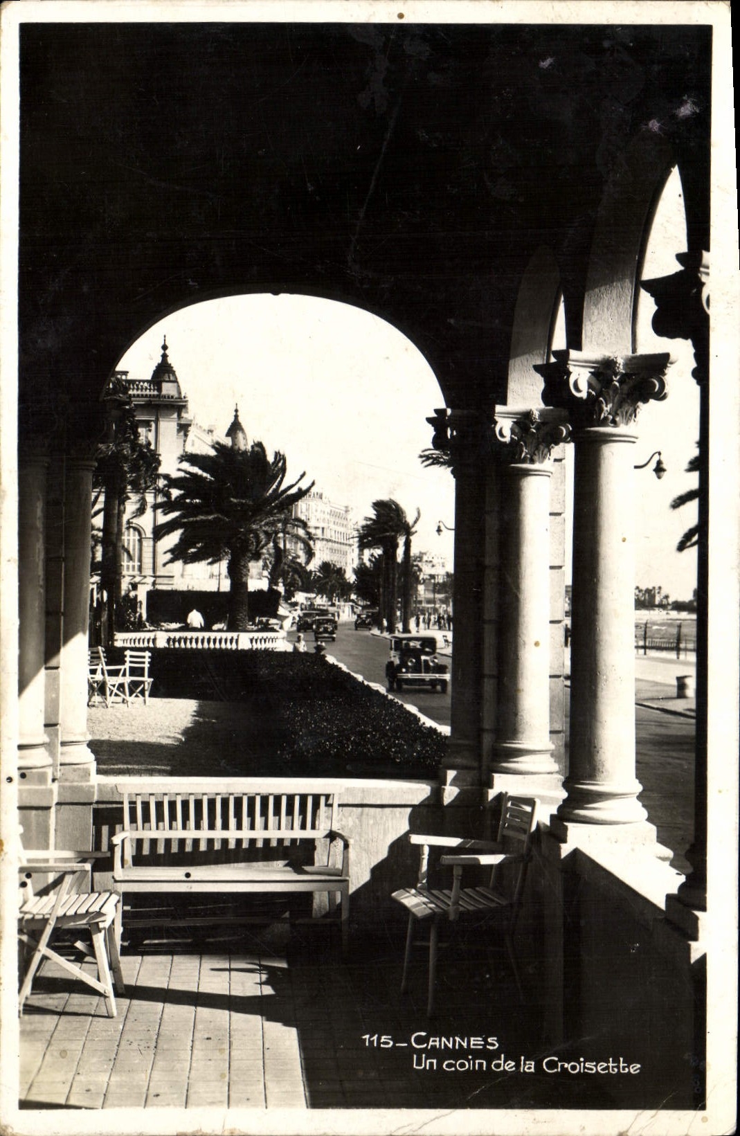 CPA Cannes Un Coin de la Croisette 
