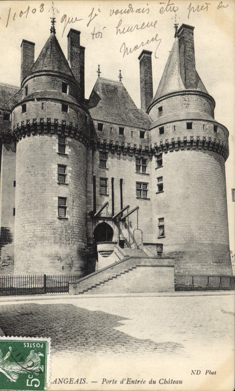 CPA Langeais Porte d'Entree du Chateau 
