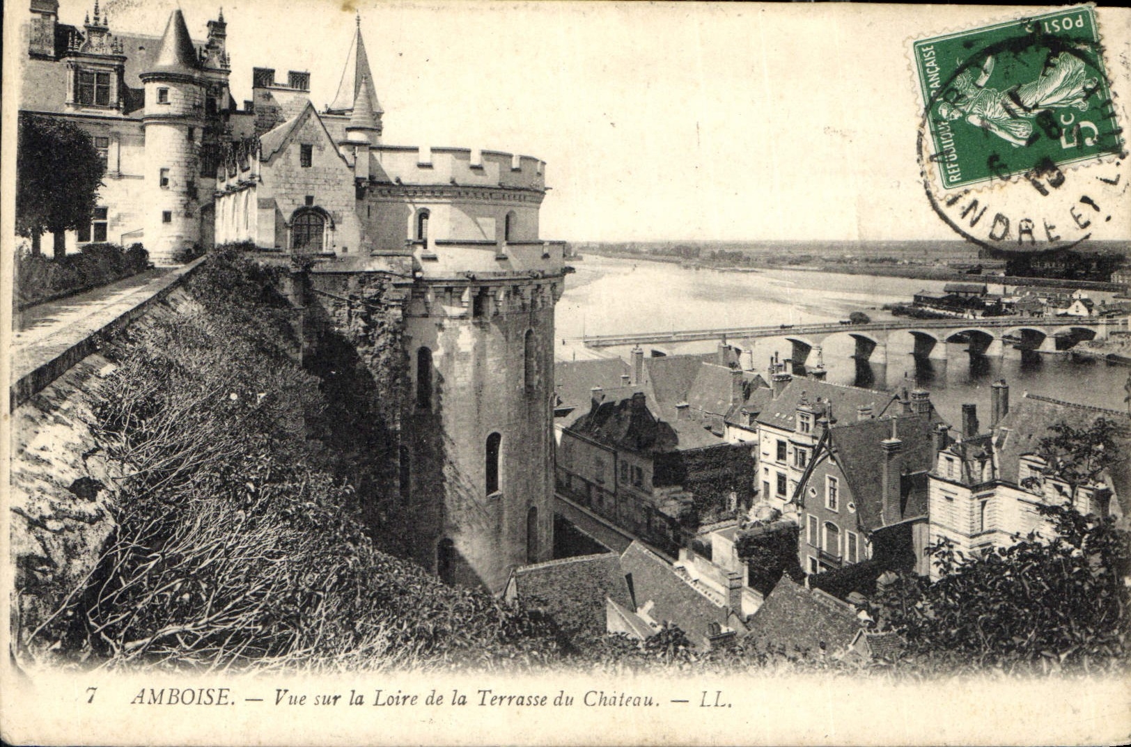 CPA Amboise vue sur la Loire de la Terrasse du Chateau 