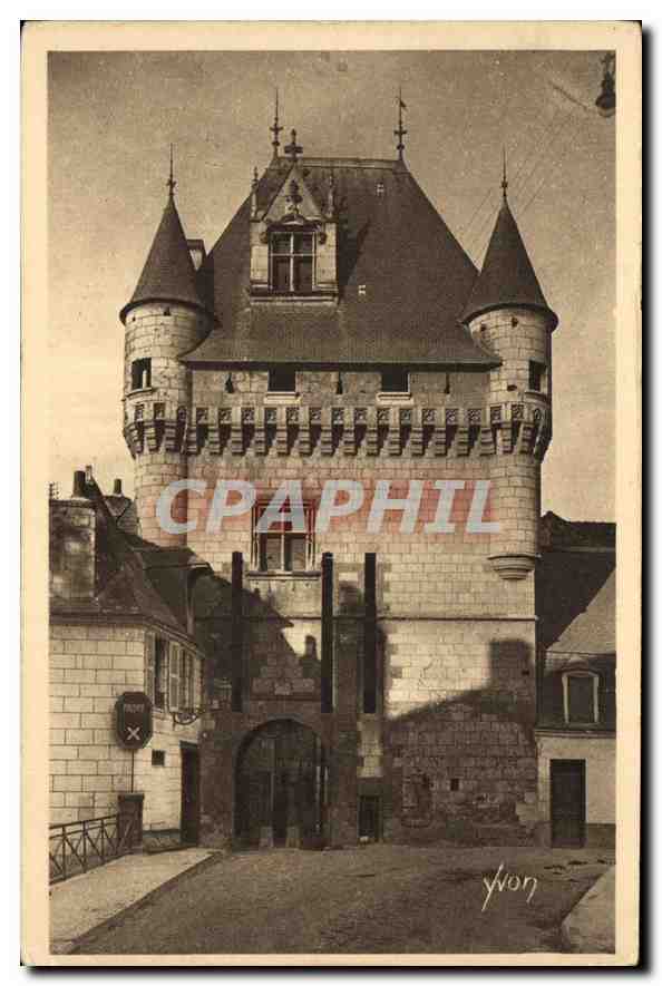 CPA Chateau de la Loire Chateau de Loches La Porte des Cordeliers Tour facade du XV Siecle 