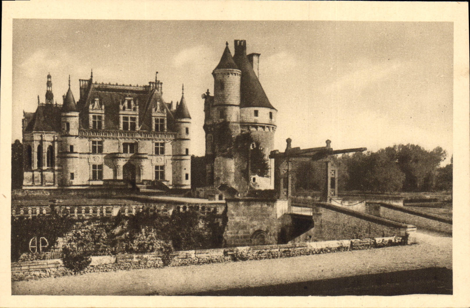 CPA Chenonceaux Le Chateau L'Aile Thomas Bohier la Tours des Marques et le Pont 