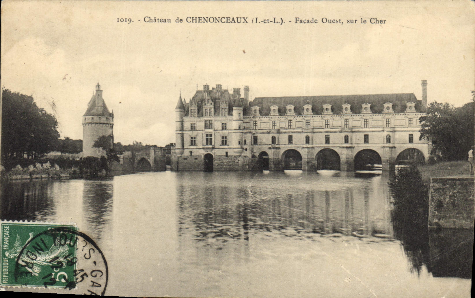 Château de Chenonceaux (Loire-et-Cher) — Façade Ouest sur le Cher — éditeur anonyme, n° 1019