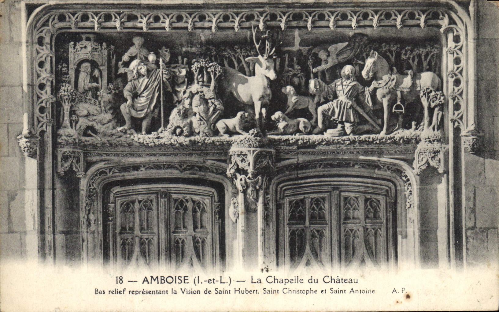 Amboise (Loire-et-Loire) — La Chapelle du Château — Bas-relief de la Vision de Saint Hubert, Saint Christophe et Saint Antoine — A.P. n°18