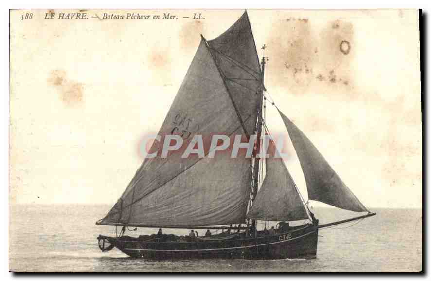 CPA Le Havre Bateau Pecheur en Mer 