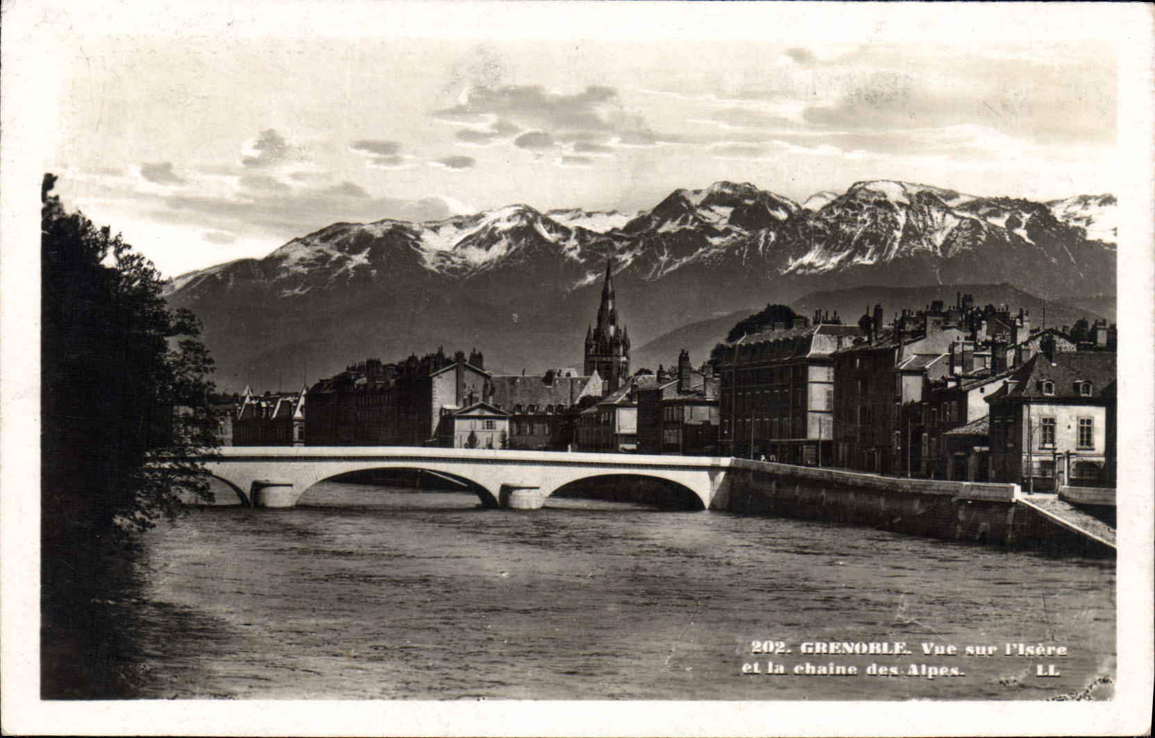 Grenoble — Vue sur l'Isère et la chaîne des Alpes — LL, n° 202