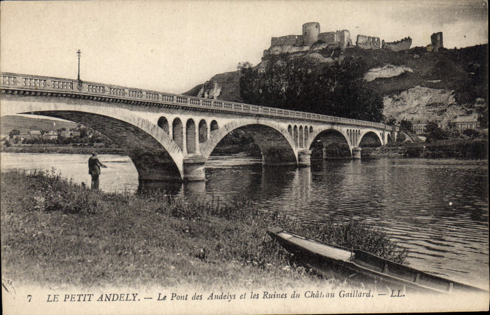Le Petit Andely — Le Pont des Andelys et les Ruines du Château Gaillard — LL