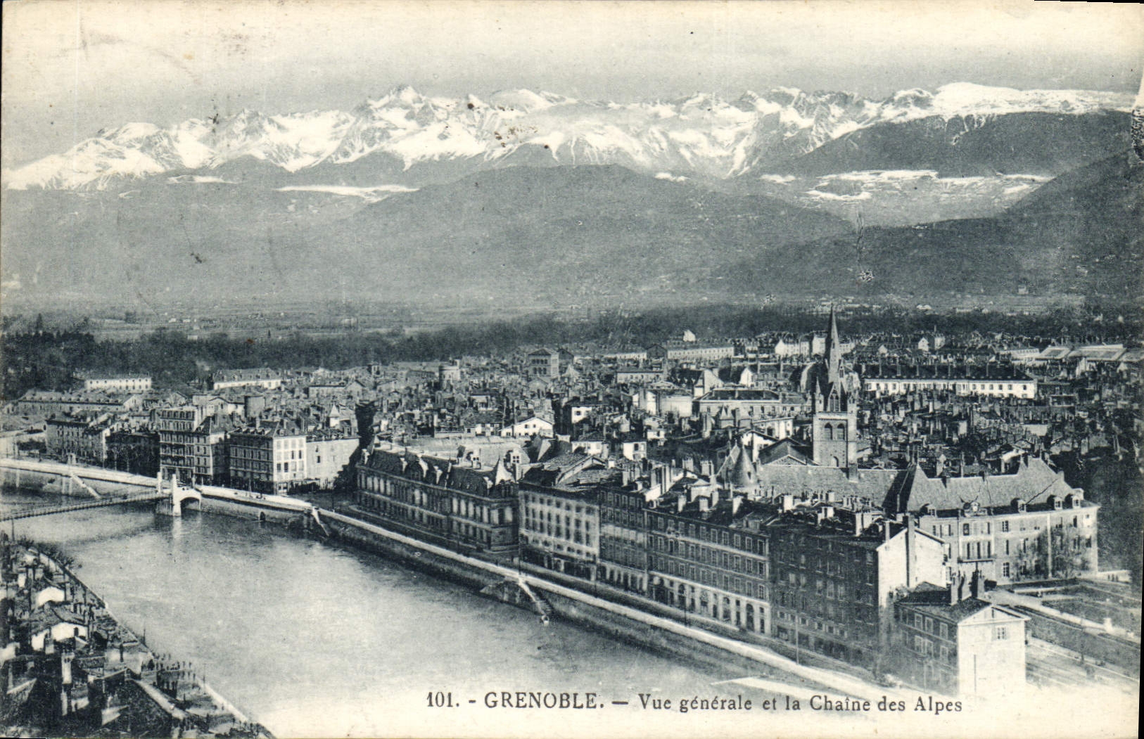 Grenoble — Vue générale et la Chaîne des Alpes — C. Baffert, n° 101