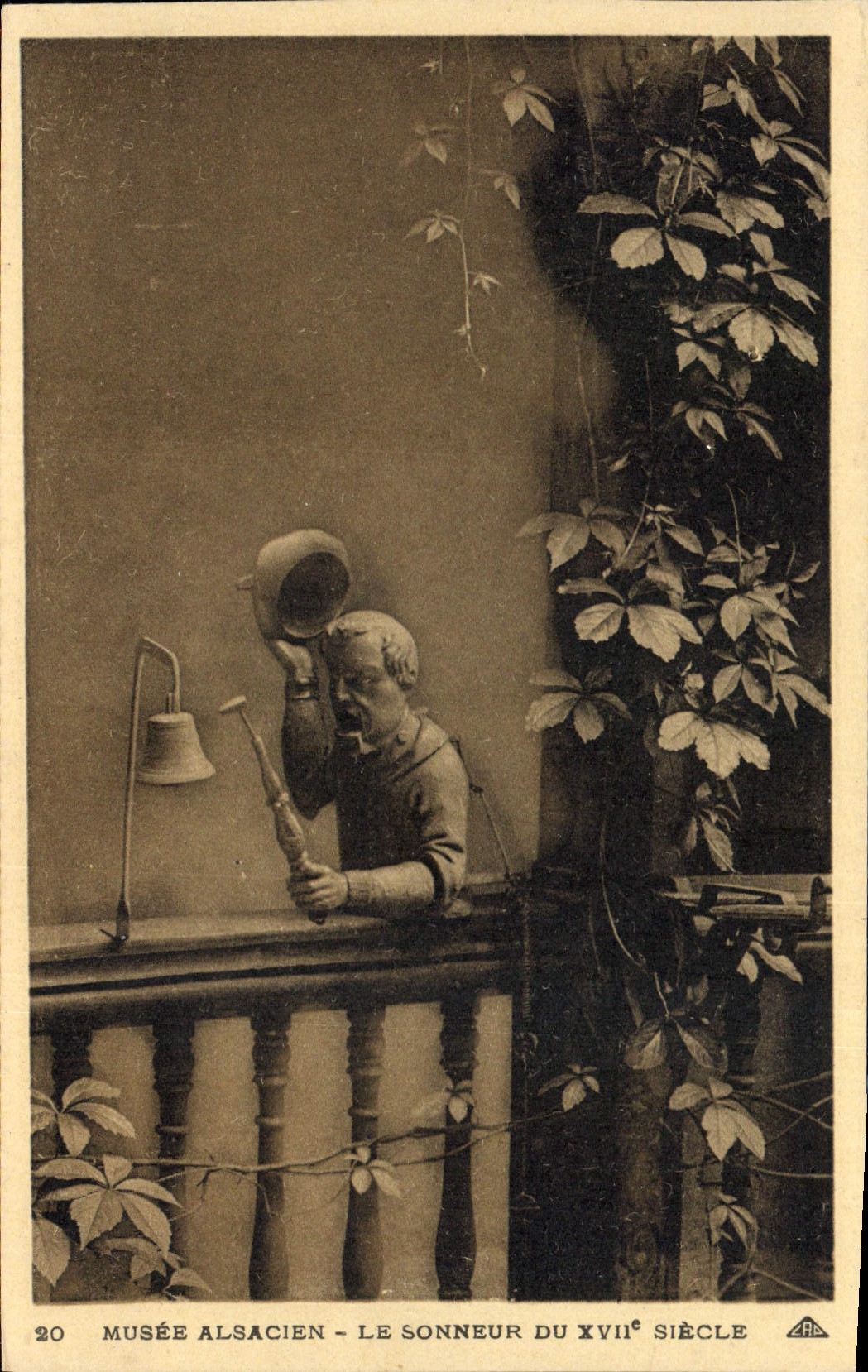 CPA Musee Alsacien le Sonneur du XVII siecle 