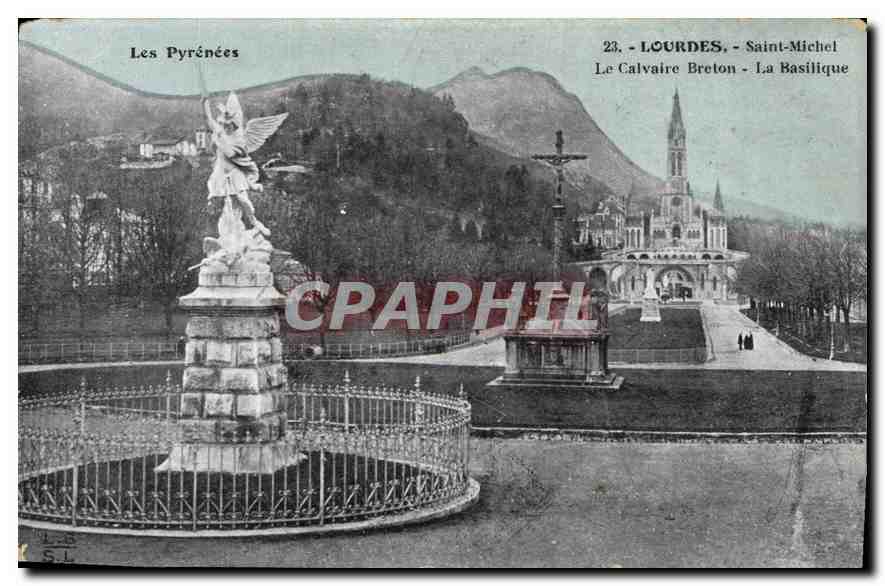 CPA Les Pyrenees Lourdes Saint Michel le Calvaire Breton la Basilique 