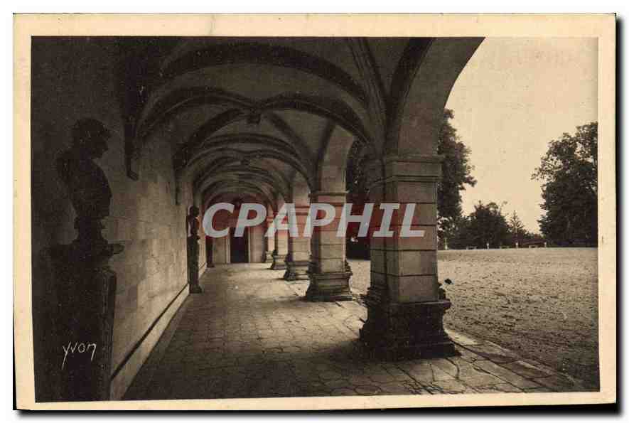 CPA Chateau de Valencay Galerie des Arcades 