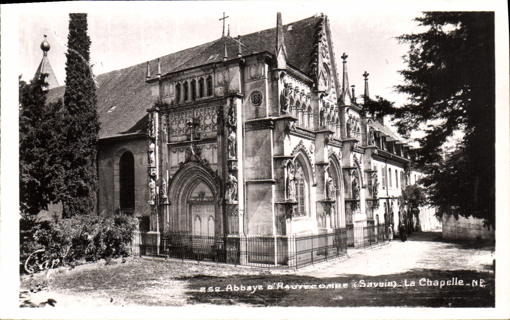 CPA Abbaye d'Hautecombe Savoie la Chapelle 