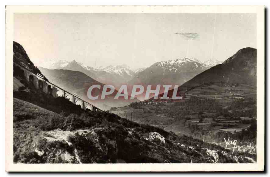 CPA Lourdes le Viaduc du Pic du Jer et les Montagnes 