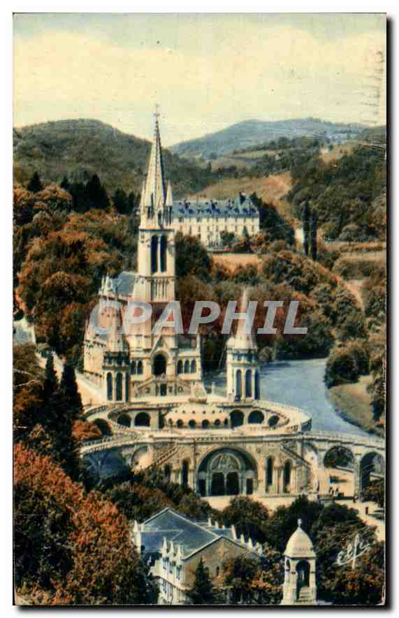 CPA Les Hautes Pyrenees Lourdes vue Piongeante sur la Basilique 