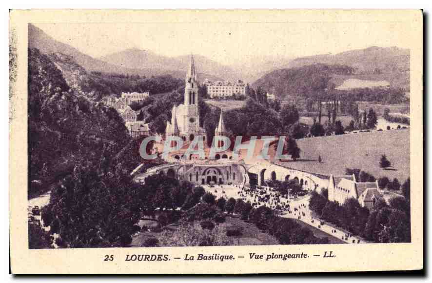 CPA Lourdes la Basilique vue Plongeante 