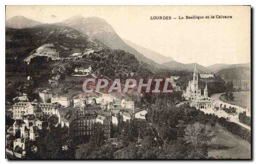 CPA Lourdes La Basilique et le Calvaire 