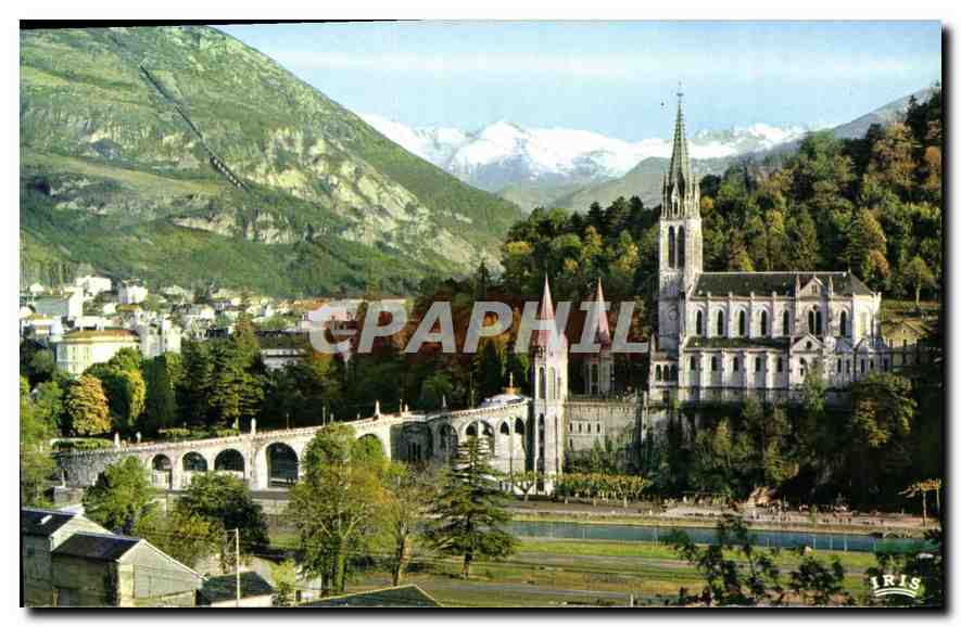 CPA Lourdes La Basilique et le Pic du Jer 
