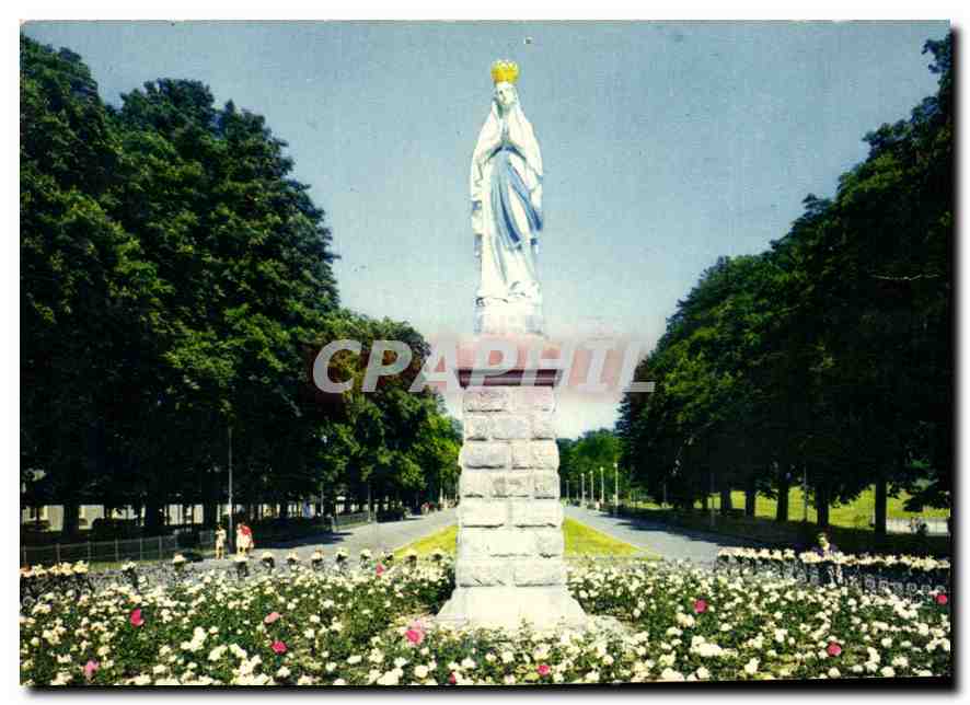 CPA Lourdes La Vierge Couronne 
