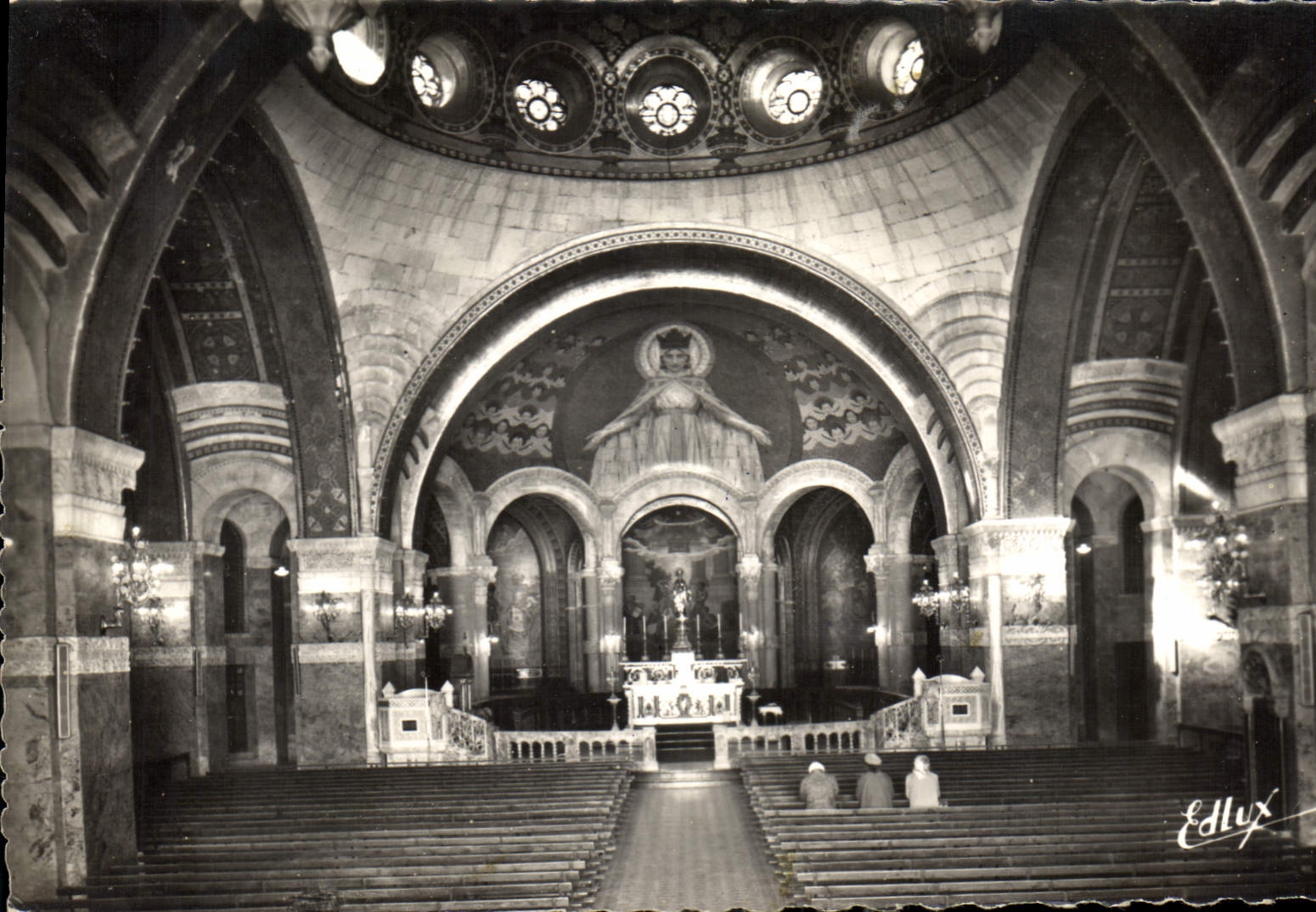 CPA Lourdes Interieur de la Basilique du Rosaire 